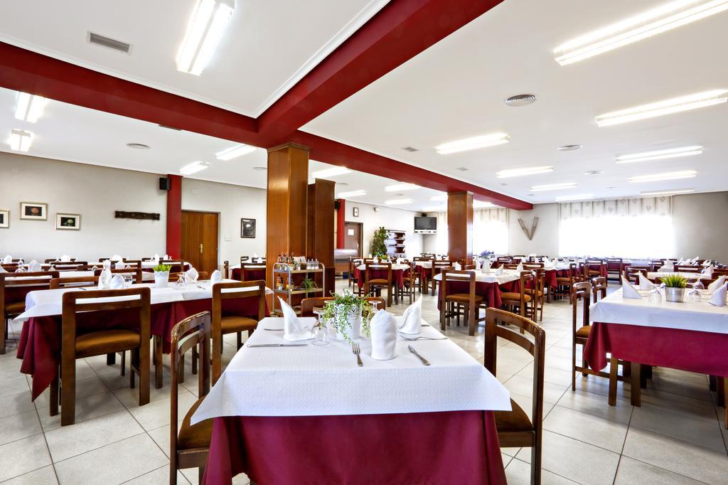 Hostal San Andres Aleson Exterior photo